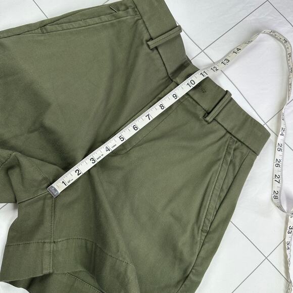 Spanx Shorts Womens XS Green Dark Pine Twill 5" High Rise Chino Stretch Smooth - Picture 9 of 12